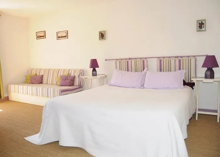 Hotel Les Rives De L'isle 3*