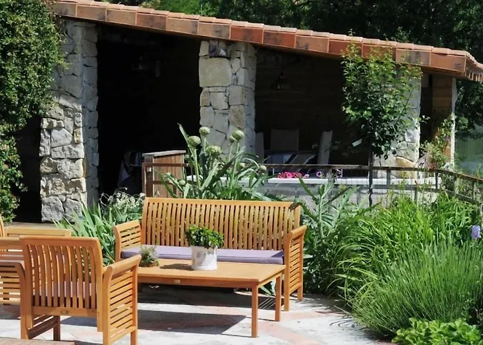 Les Rives De L'isle 3* Saint-Astier (Dordogne)